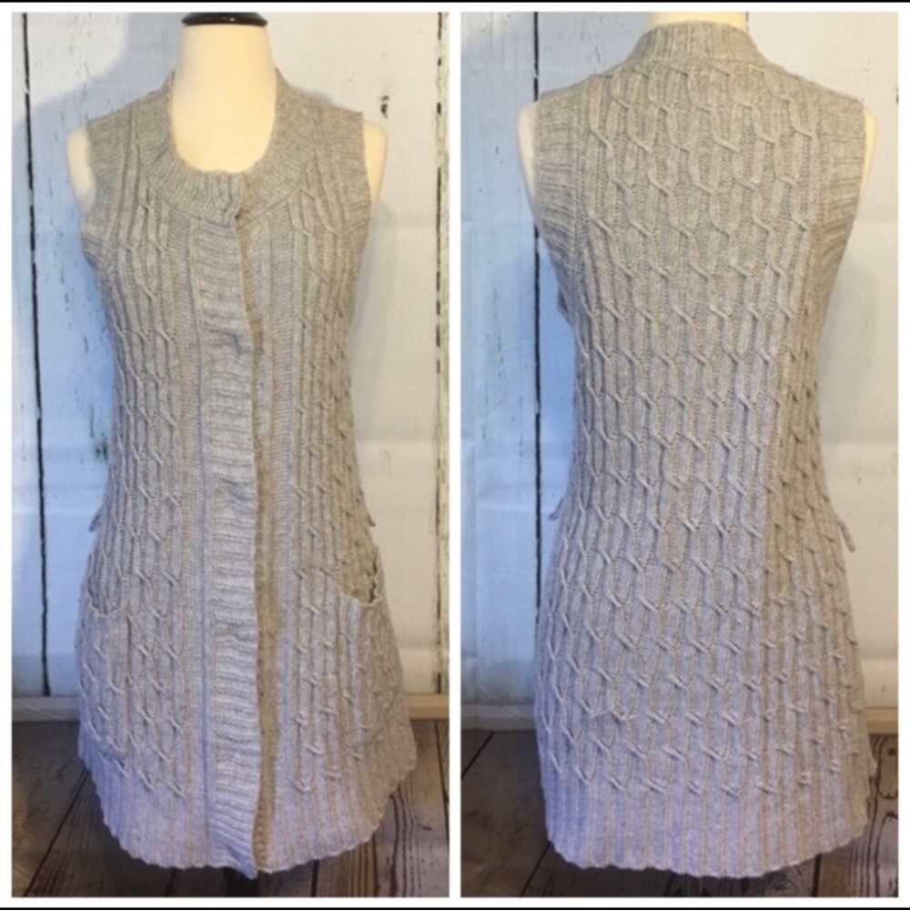 Victoria’s Secret Motto Gray Long Sweater Vest - Picture 1 of 5